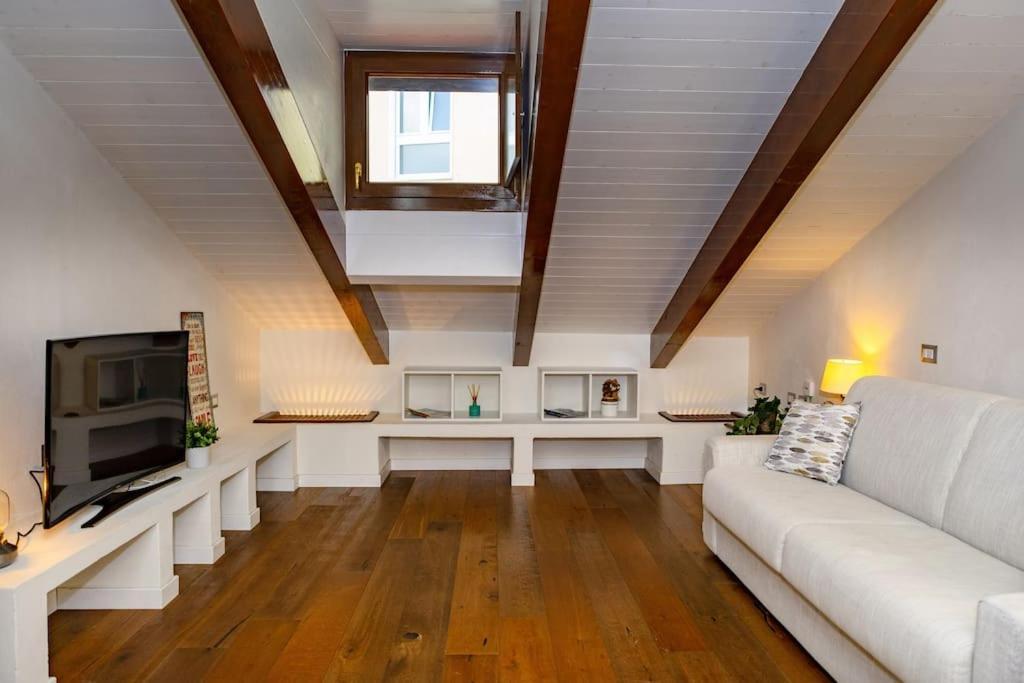 Canonica Attic Apartment Milan Exterior photo